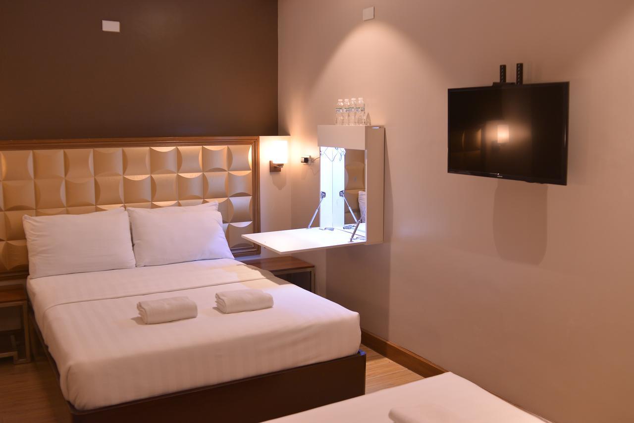 Robertson Hotel Naga  Dış mekan fotoğraf