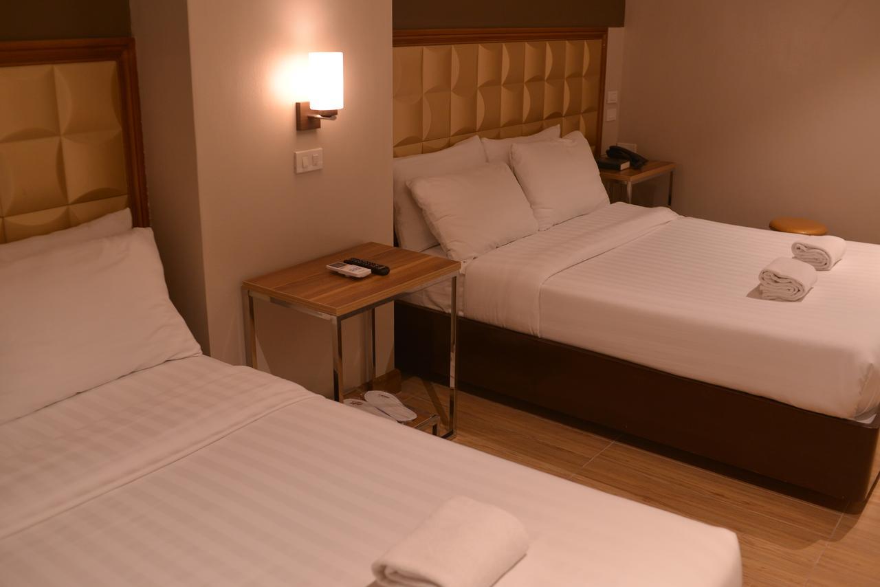 Robertson Hotel Naga  Dış mekan fotoğraf